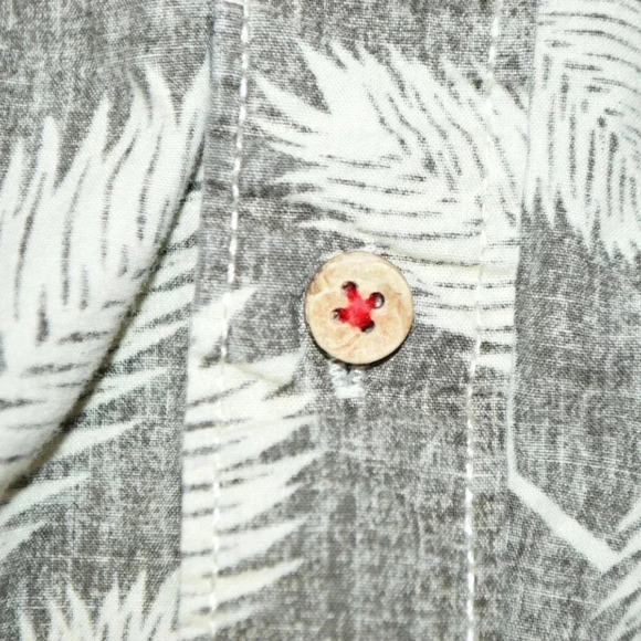 FREE PLANET Gray Leaf Reverse Print Casual Button - Picture 5 of 10